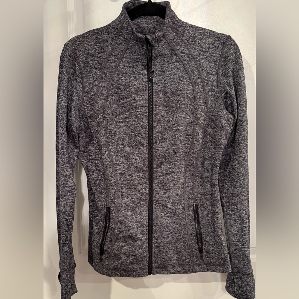GRAY LULULEMON JACKET SIZE 10